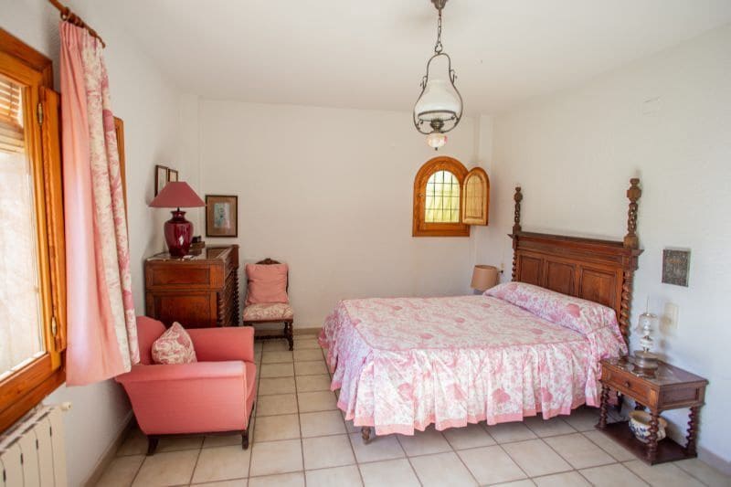 4 bedroom Villa for sale in Javea / Xabia with garage - € 1,890,000 (Ref: 9883983)