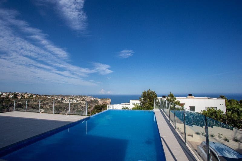 4 bedroom Villa for sale in Cumbre del Sol with pool garage - € 1,499,000 (Ref: 9883985)