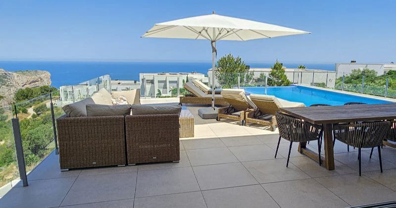 4 bedroom Villa for sale in Cumbre del Sol with pool garage - € 1,499,000 (Ref: 9883985)