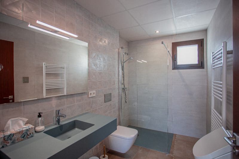 Chalet de 3 habitaciones en Javea / Xàbia en venta con piscina garaje - 1.790.000 € (Ref: 9883986)