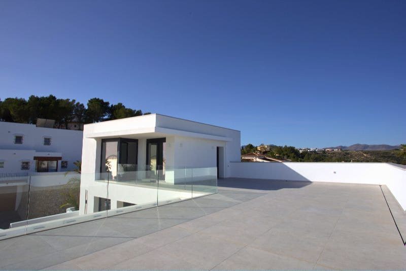 3 bedroom Villa for sale in Moraira with pool garage - € 2,250,000 (Ref: 9883987)