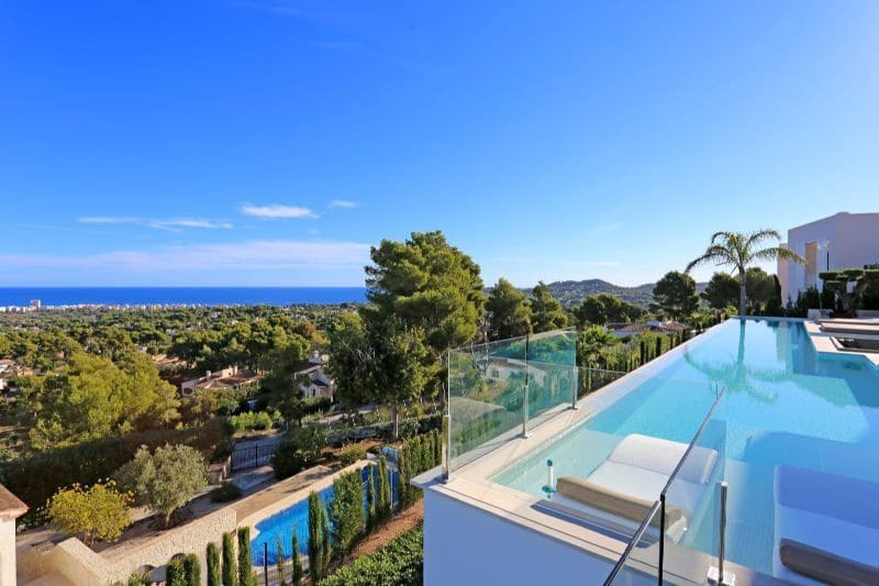 4 soveværelse Villa til salg i Javea / Xabia med swimmingpool garage - € 2.150.000 (Ref: 9883988)
