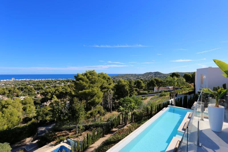 4 soveværelse Villa til salg i Javea / Xabia med swimmingpool garage - € 2.150.000 (Ref: 9883988)