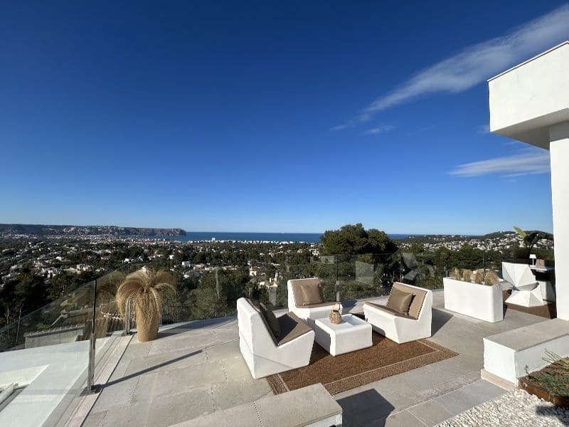 4 soveværelse Villa til salg i Javea / Xabia med swimmingpool garage - € 2.150.000 (Ref: 9883988)