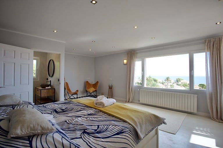 Chalet de 4 habitaciones en Javea / Xàbia en venta con piscina garaje - 1.180.000 € (Ref: 9883989)