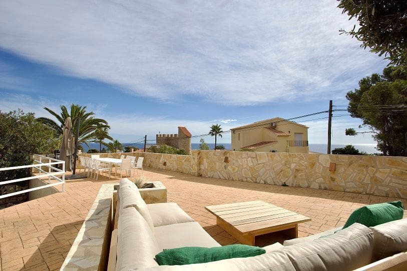 Chalet de 4 habitaciones en Javea / Xàbia en venta con piscina garaje - 1.180.000 € (Ref: 9883989)