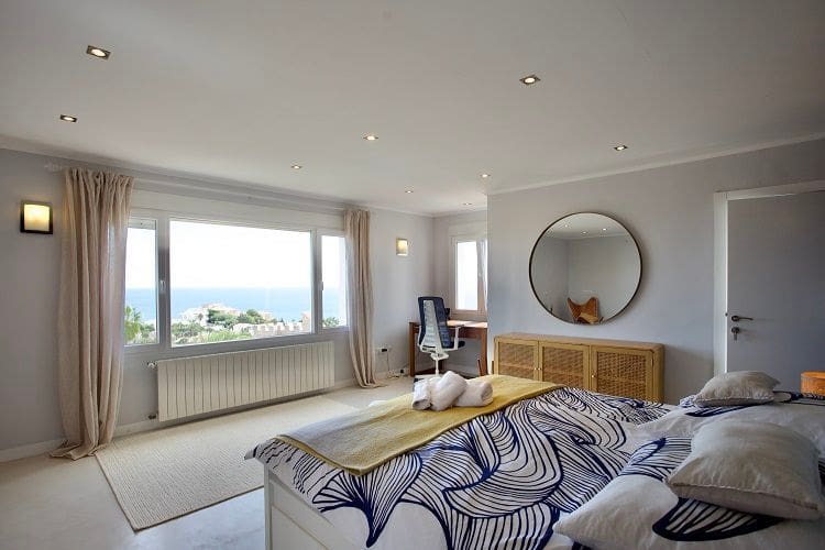 Chalet de 4 habitaciones en Javea / Xàbia en venta con piscina garaje - 1.180.000 € (Ref: 9883989)