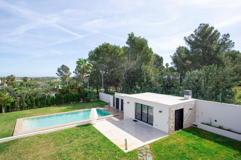 3 bedroom Villa for sale in Denia with pool garage - € 1,595,000 (Ref: 9883990)