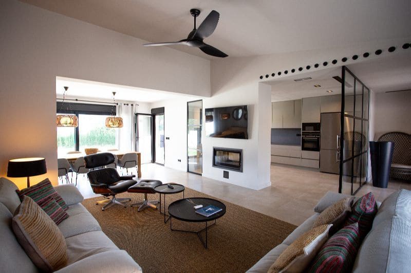 3 bedroom Villa for sale in Denia with pool garage - € 1,595,000 (Ref: 9883990)