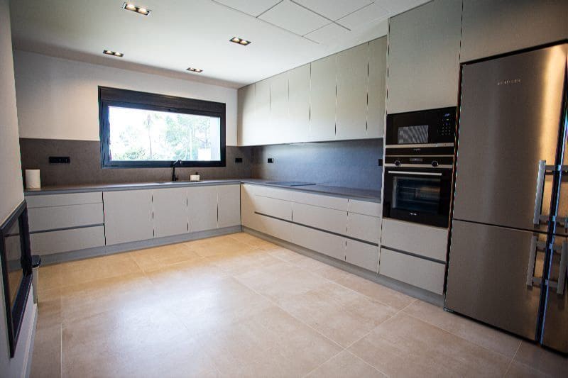 3 bedroom Villa for sale in Denia with pool garage - € 1,595,000 (Ref: 9883990)