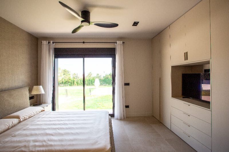 3 bedroom Villa for sale in Denia with pool garage - € 1,595,000 (Ref: 9883990)