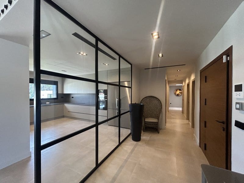 3 bedroom Villa for sale in Denia with pool garage - € 1,595,000 (Ref: 9883990)