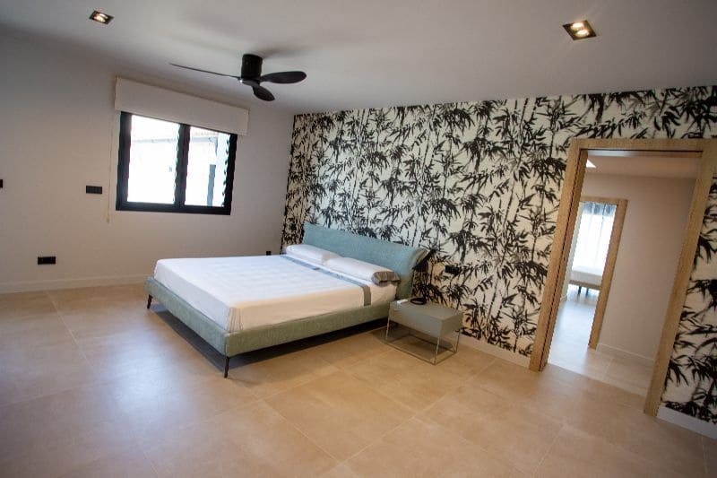 3 bedroom Villa for sale in Denia with pool garage - € 1,595,000 (Ref: 9883990)
