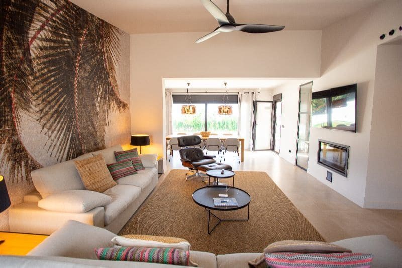 3 bedroom Villa for sale in Denia with pool garage - € 1,595,000 (Ref: 9883990)