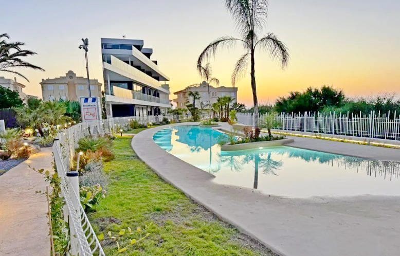3 soverom Leilighet til salgs i Denia med svømmebasseng - € 630 000 (Ref: 9895717)