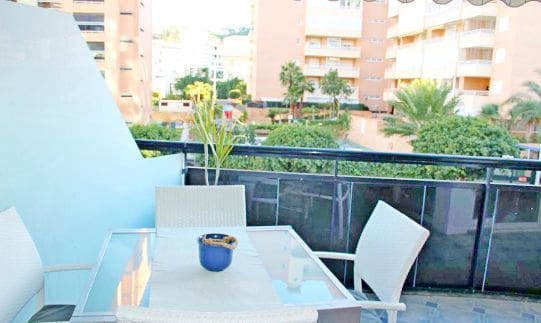 2 sovrum Lägenhet att hyra i Benidorm med pool - 1 280 € (Ref: 9902768)