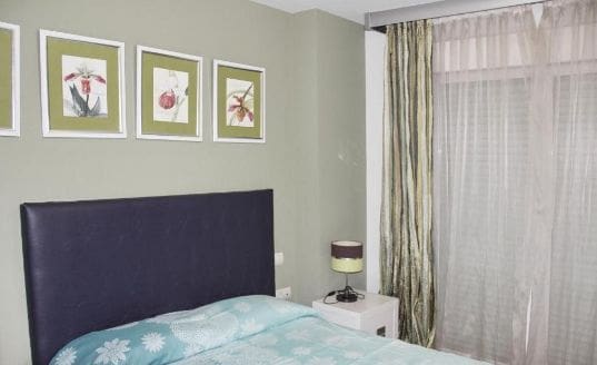 2 sovrum Lägenhet att hyra i Benidorm med pool - 1 280 € (Ref: 9902768)