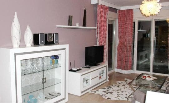 2 sovrum Lägenhet att hyra i Benidorm med pool - 1 280 € (Ref: 9902768)