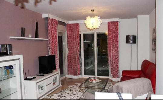 2 sovrum Lägenhet att hyra i Benidorm med pool - 1 280 € (Ref: 9902768)