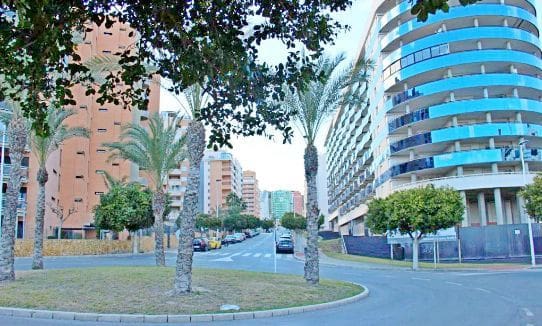 2 sovrum Lägenhet att hyra i Benidorm med pool - 1 280 € (Ref: 9902768)