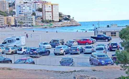 2 sovrum Lägenhet att hyra i Benidorm med pool - 1 280 € (Ref: 9902768)