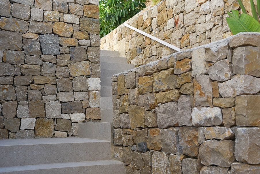 Chalet de 4 habitaciones en Benissa en venta con piscina garaje - 3.195.000 € (Ref: 9915177)