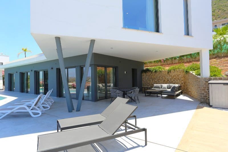 3 slaapkamer Villa te koop in Javea / Xabia met zwembad garage - € 1.250.000 (Ref: 9915179)