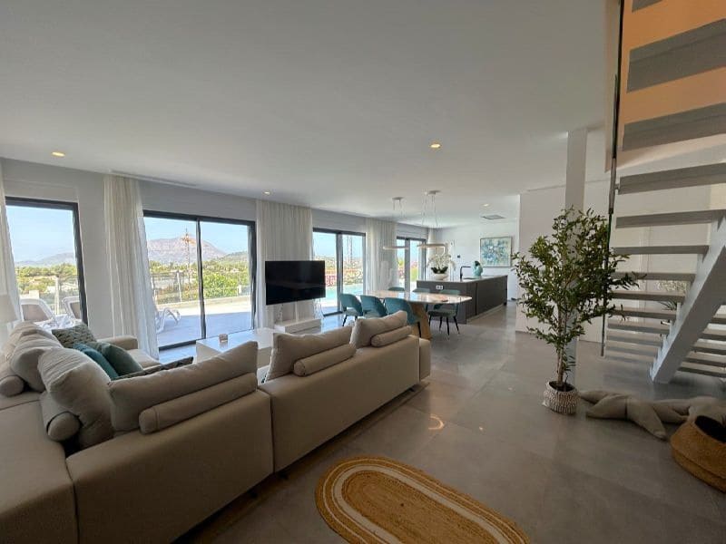 3 slaapkamer Villa te koop in Javea / Xabia met zwembad garage - € 1.250.000 (Ref: 9915179)