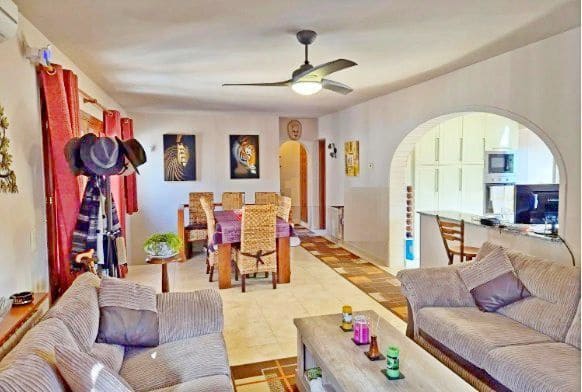 4 soverom Villa til salgs i Moraira, Teulada-Moraira med svømmebasseng garasje - € 650 000 (Ref: 9926710)