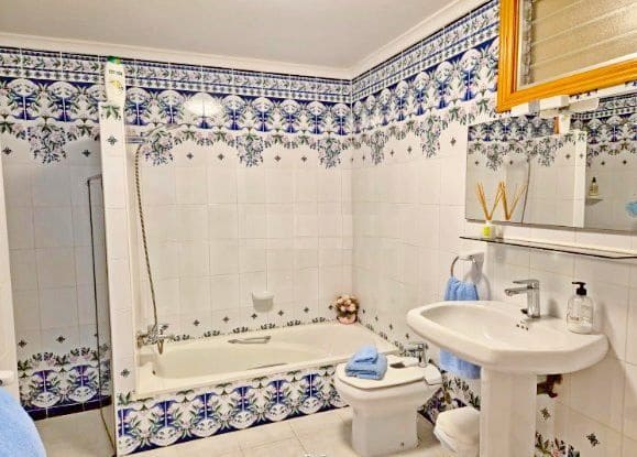 4 soverom Villa til salgs i Moraira med svømmebasseng garasje - € 650 000 (Ref: 9926710)