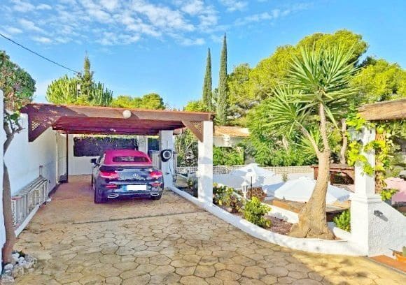 4 soverom Villa til salgs i Moraira med svømmebasseng garasje - € 650 000 (Ref: 9926710)