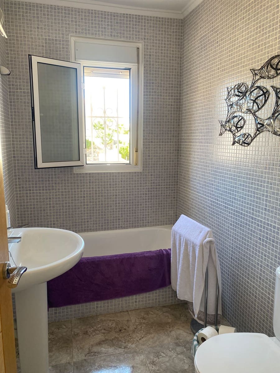 Villa/Maison de 4 chambres à louer à Rojales avec piscine - 2 000 € (Ref: 10118724)
