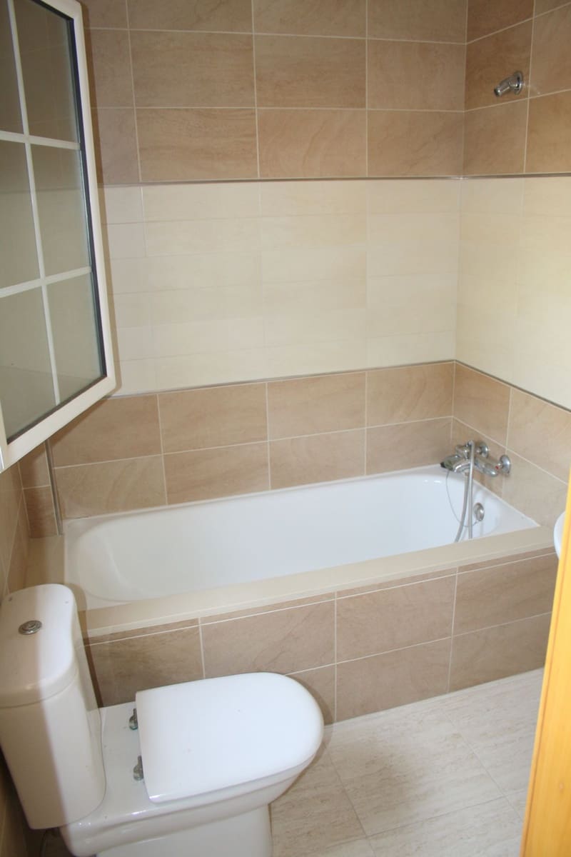 3 bedroom Bungalow for sale in Rojales with garage - € 200,000 (Ref: 4374168)