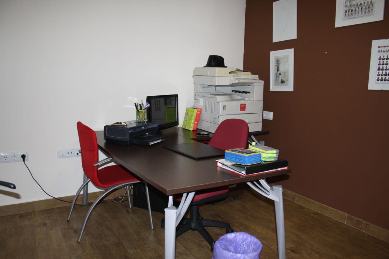 8 soverom Villa til salgs i Heredades med svømmebasseng garasje - € 399 000 (Ref: 4511112)