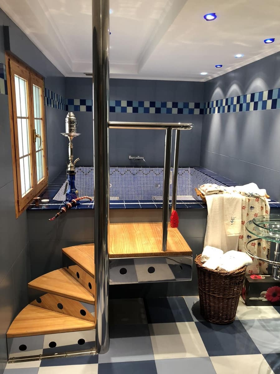 8 soverom Villa til salgs i Heredades med svømmebasseng garasje - € 399 000 (Ref: 4511112)