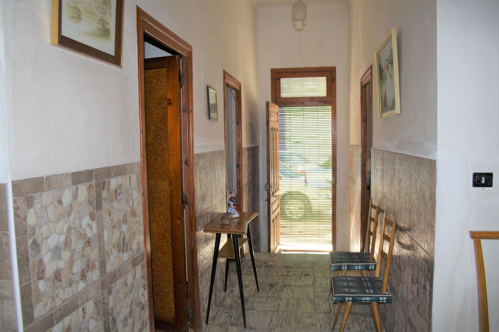 4 bedroom Townhouse for sale in Formentera del Segura with garage - € 180,000 (Ref: 4841594)