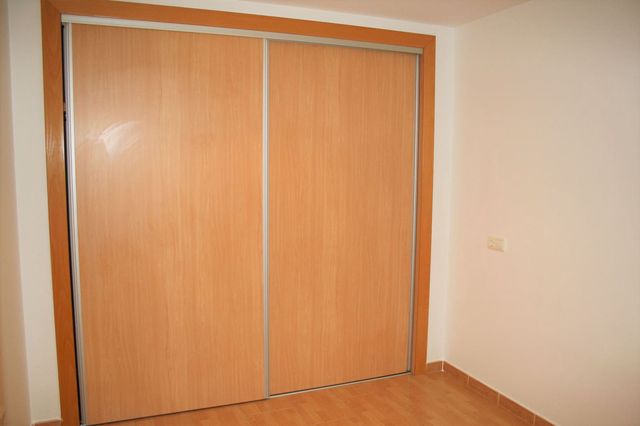 2 slaapkamer Flat te koop in Formentera del Segura met zwembad - € 74.000 (Ref: 5067530)