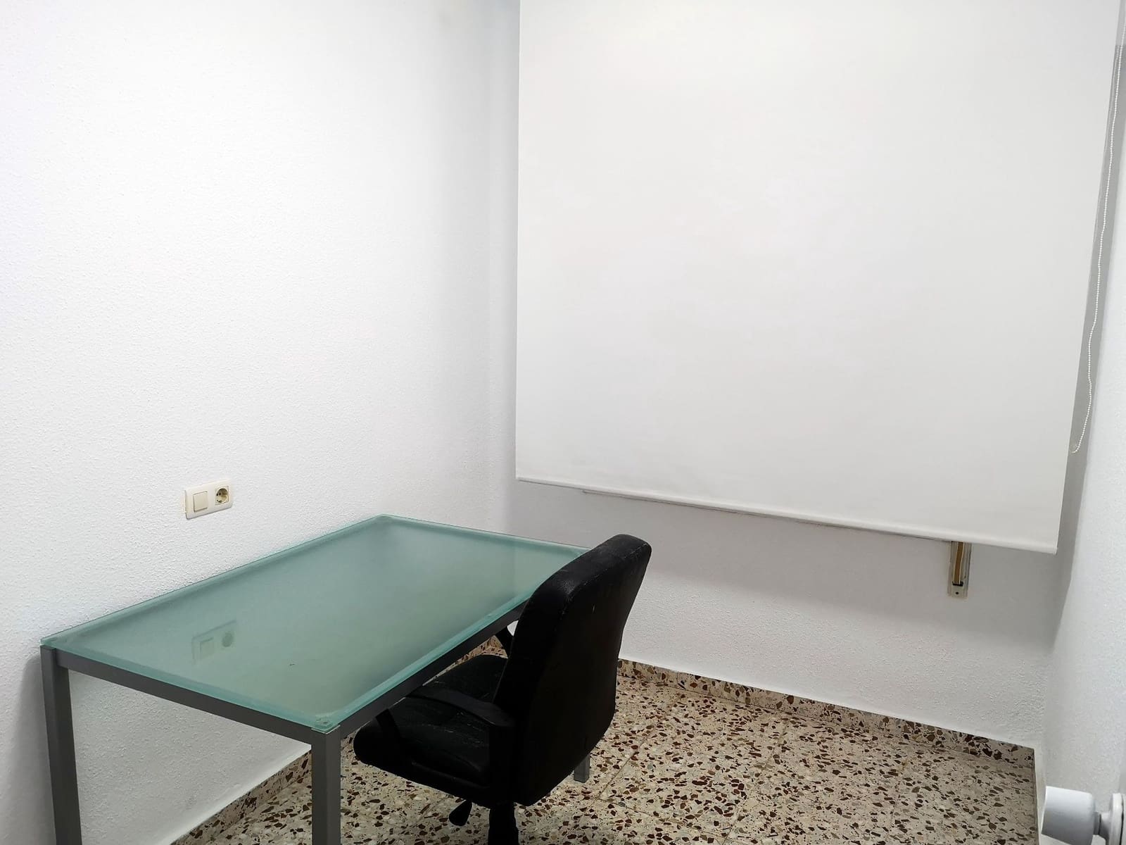 3 slaapkamer Flat te huur in Torrevieja - € 950 (Ref: 5542206)