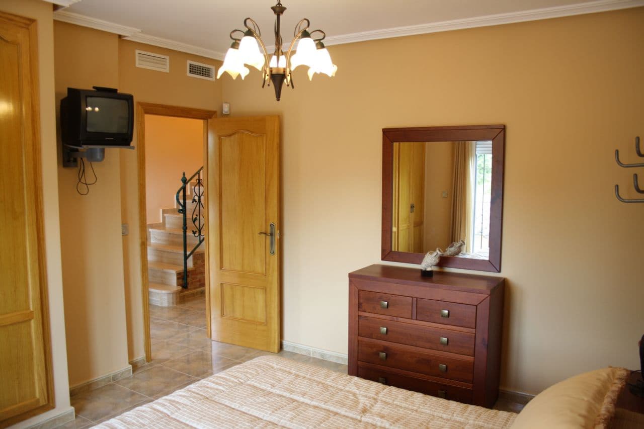 4 soveværelse Finca/Landehus til salg i Algorfa med garage - € 550.000 (Ref: 5929532)