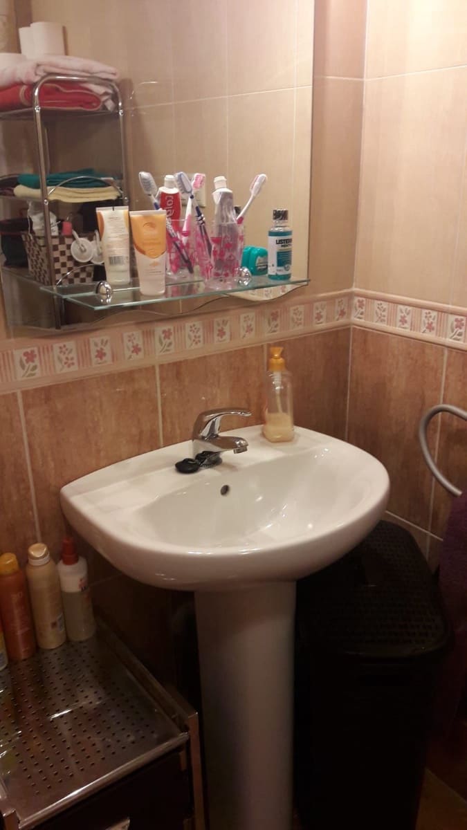 2 Zimmer Apartment zu vermieten in Los Palacios mit Pool - 600 € (Ref: 6004377)