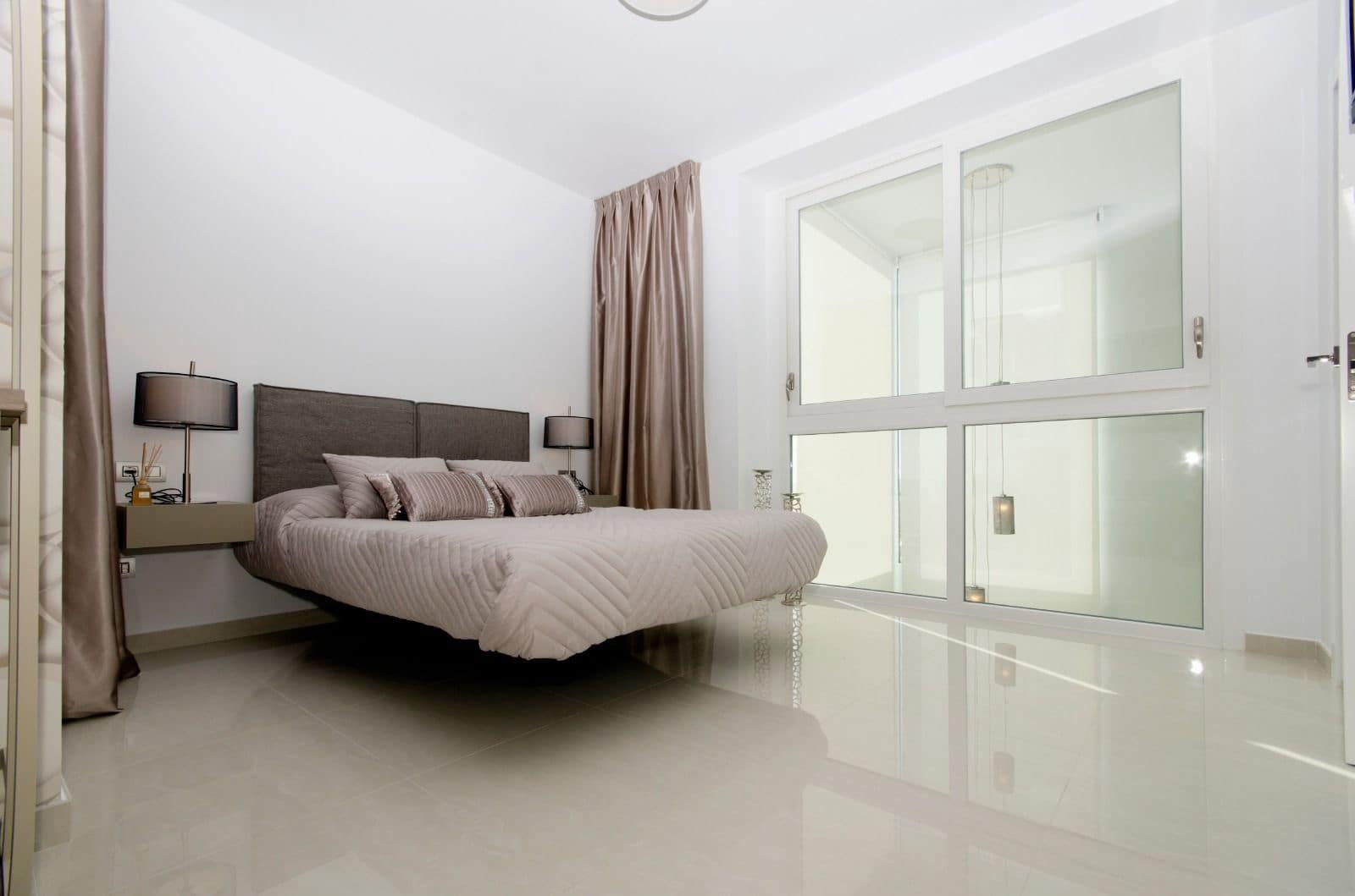 3 bedroom Villa for sale in Ciudad Quesada with pool - € 478,000 (Ref: 6106516)