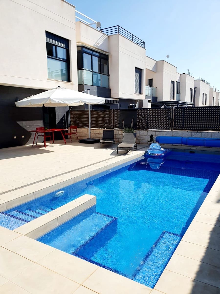 3 bedroom Villa for sale in Rojales - € 312,000 (Ref: 7149791)