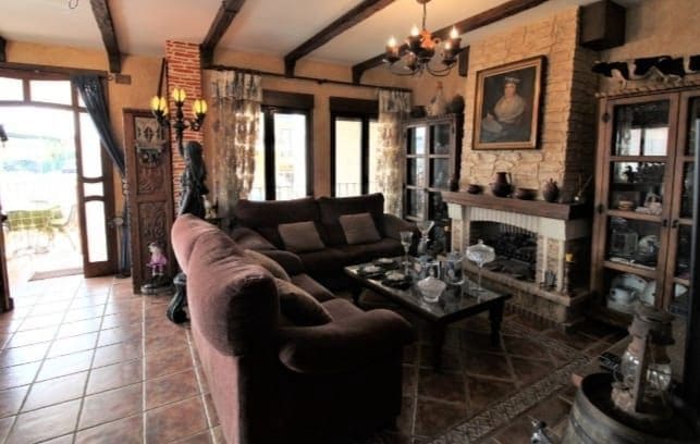 7 Zimmer Villa zu verkaufen in Daya Nueva - 420.000 € (Ref: 7183654)