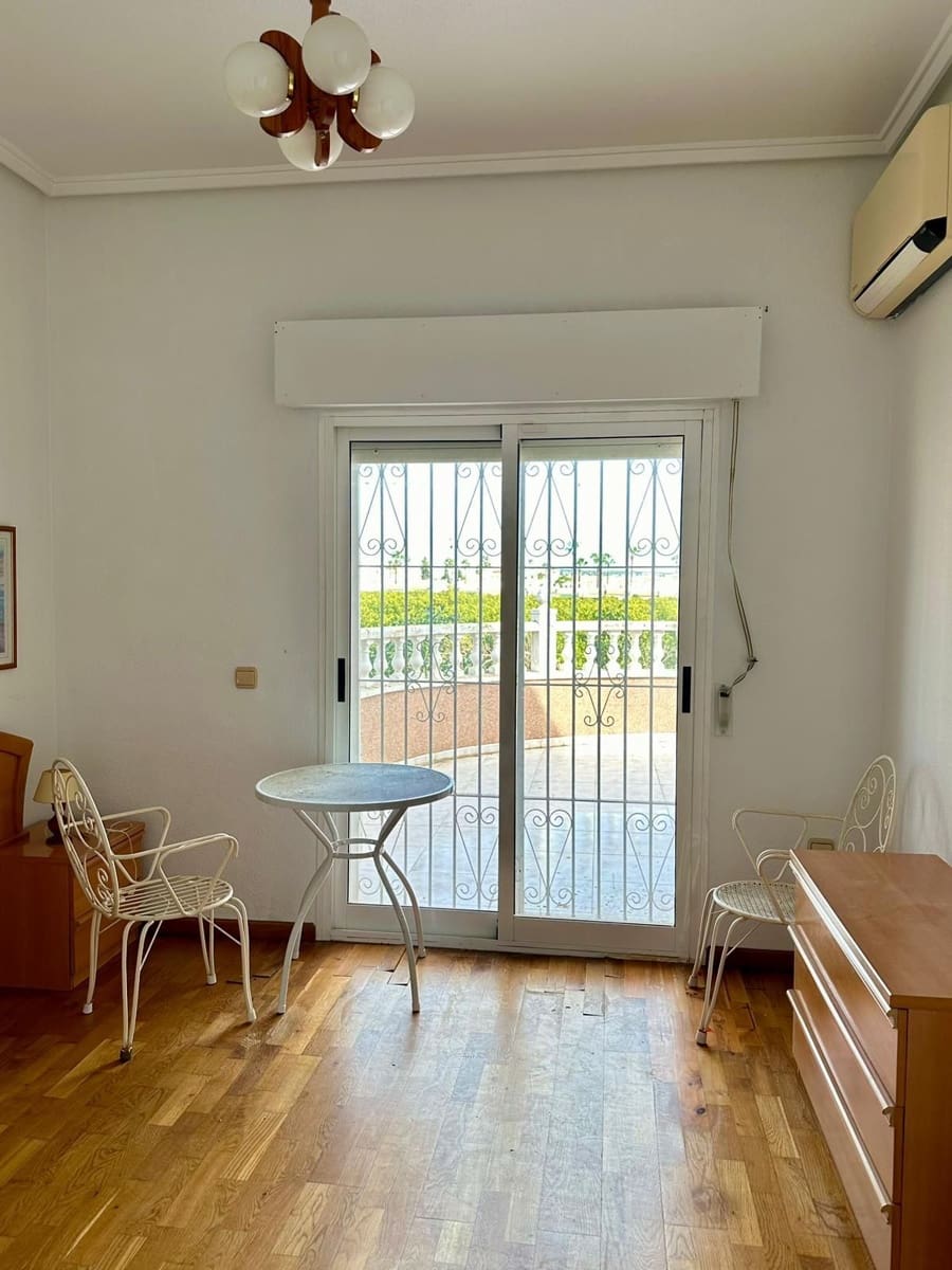 4 Zimmer Villa zu verkaufen in Ciudad Quesada mit Pool - 555.000 € (Ref: 8188989)