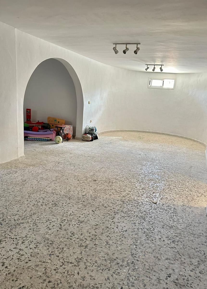 4 Zimmer Villa zu verkaufen in Ciudad Quesada mit Pool - 555.000 € (Ref: 8188989)