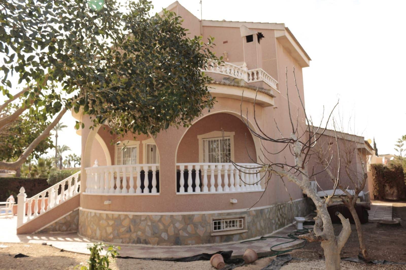 4 Zimmer Villa zu verkaufen in Ciudad Quesada mit Pool - 555.000 € (Ref: 8188989)