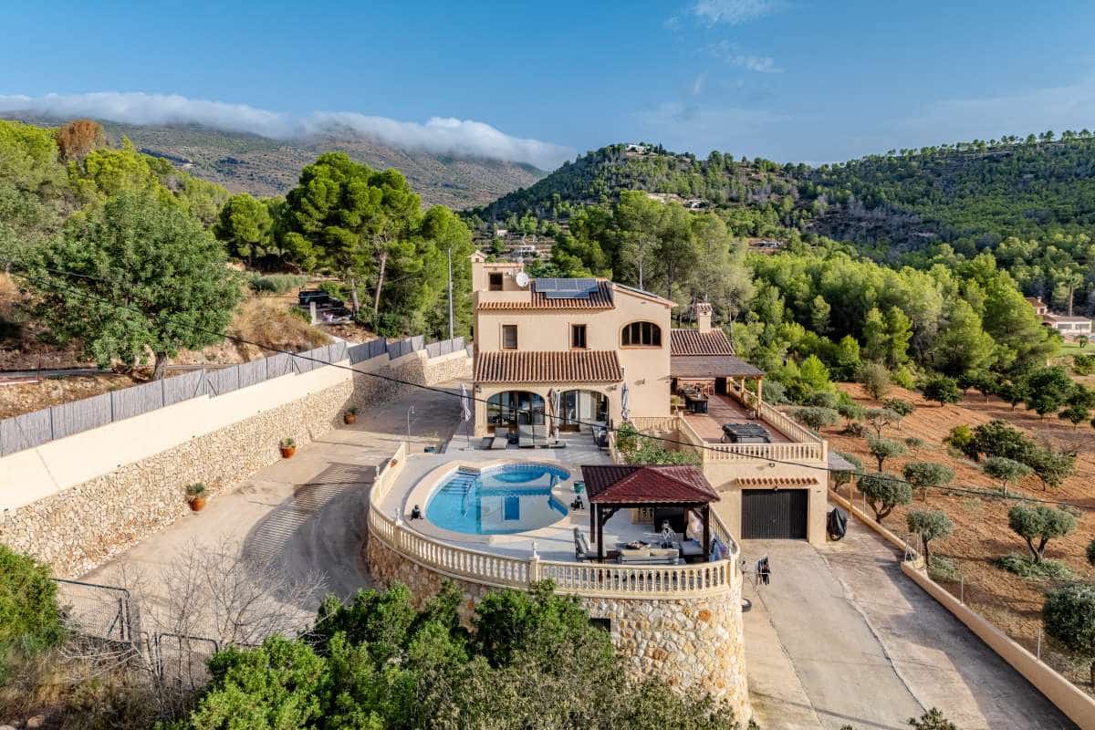 5 chambre Finca/Maison de Campagne à vendre à Benissa avec piscine - 1 400 000 € (Ref: 10016679)