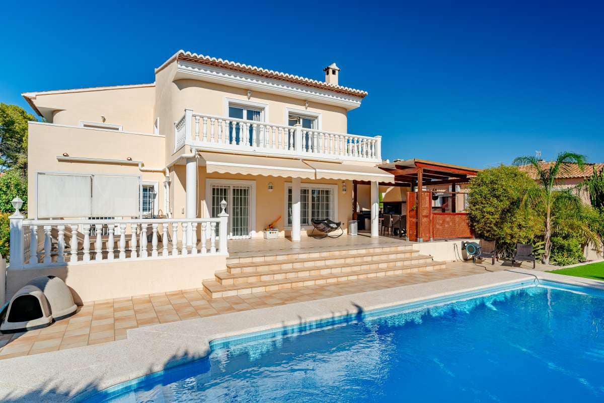 5 sypialnia Willa na sprzedaż w Calpe / Calp z basenem garażem - 1 400 000 € (Ref: 10111120)