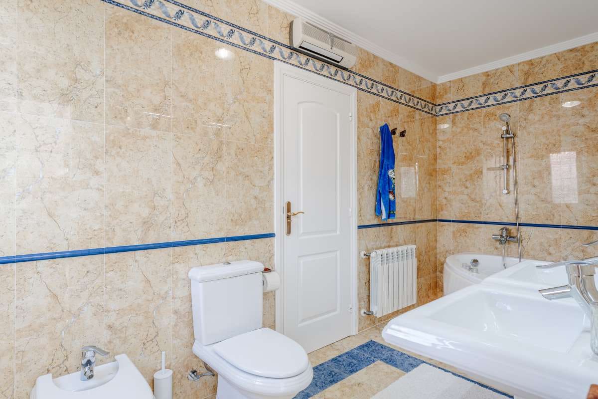 5 sypialnia Willa na sprzedaż w Calpe / Calp z basenem garażem - 1 400 000 € (Ref: 10111120)