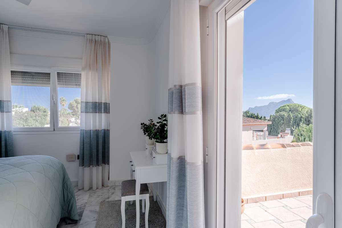 5 sypialnia Willa na sprzedaż w Calpe / Calp z basenem garażem - 1 400 000 € (Ref: 10111120)